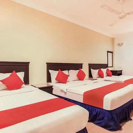 Hotel Home 88 Телук-Интан Экстерьер фото