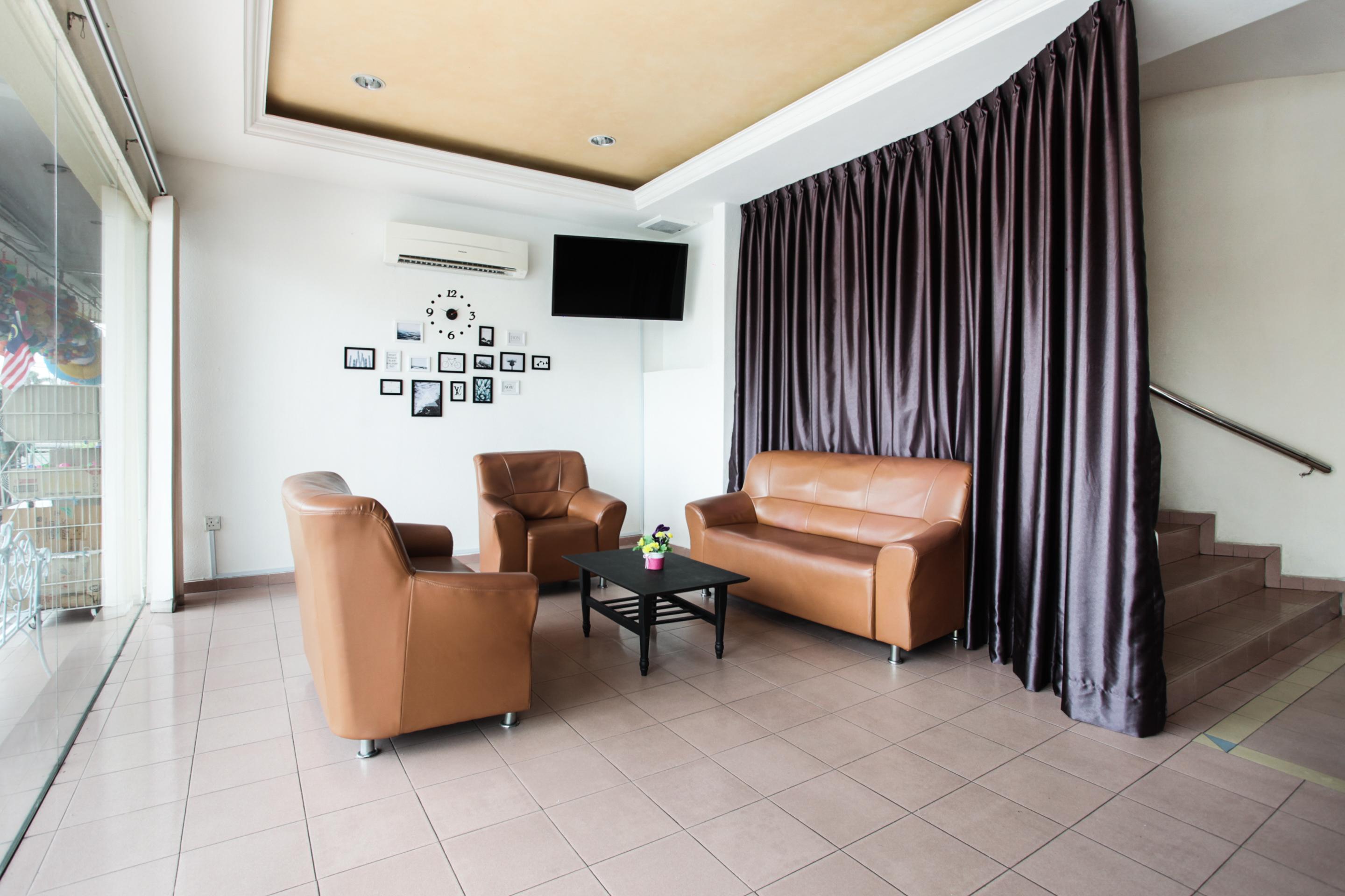 Hotel Home 88 Телук-Интан Экстерьер фото